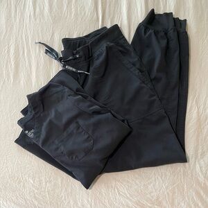 Med Couture scrub set
 Black 5-Pocket Cargo Jogger Scrub Pants
One pocket top